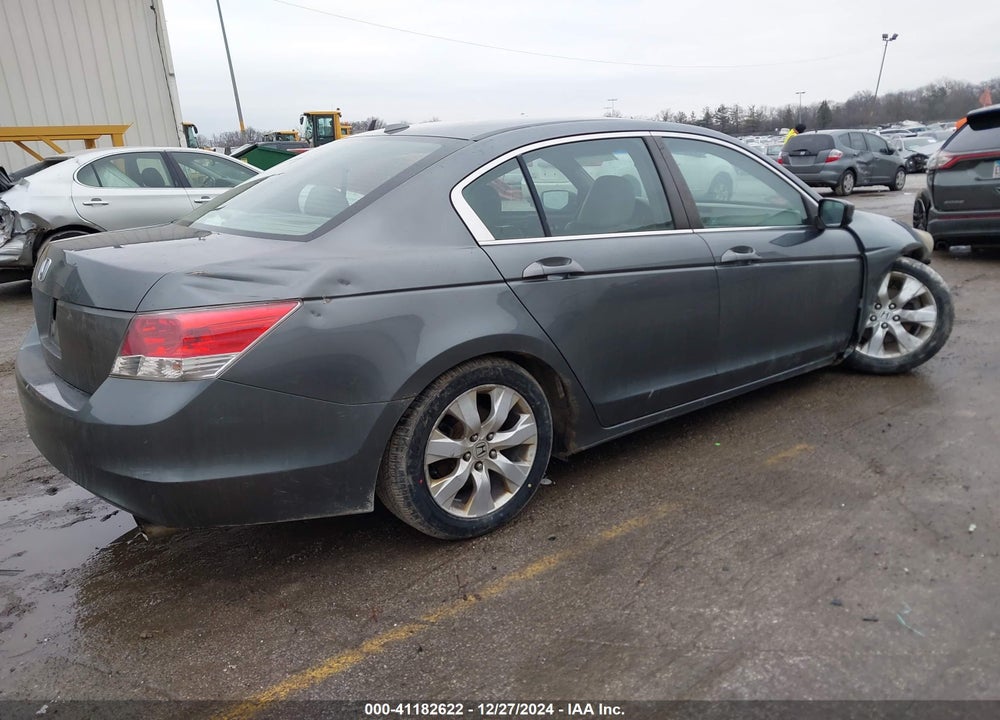 2008 HONDA ACCORD VIN: 1HGCP26888A008484