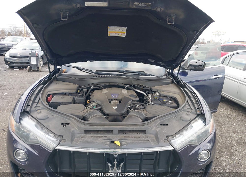 2017 MASERATI LEVANTE S VIN: ZN661YUSXHX230499