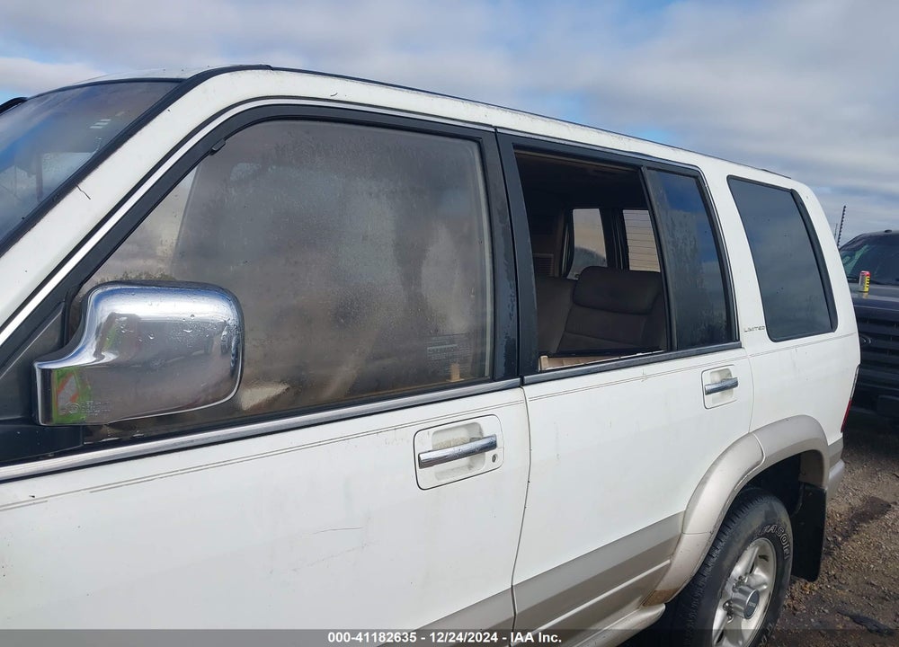 2001 ISUZU TROOPER VIN: JACDS58X817J16970