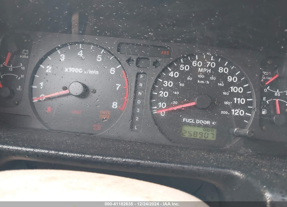 2001 ISUZU TROOPER VIN: JACDS58X817J16970