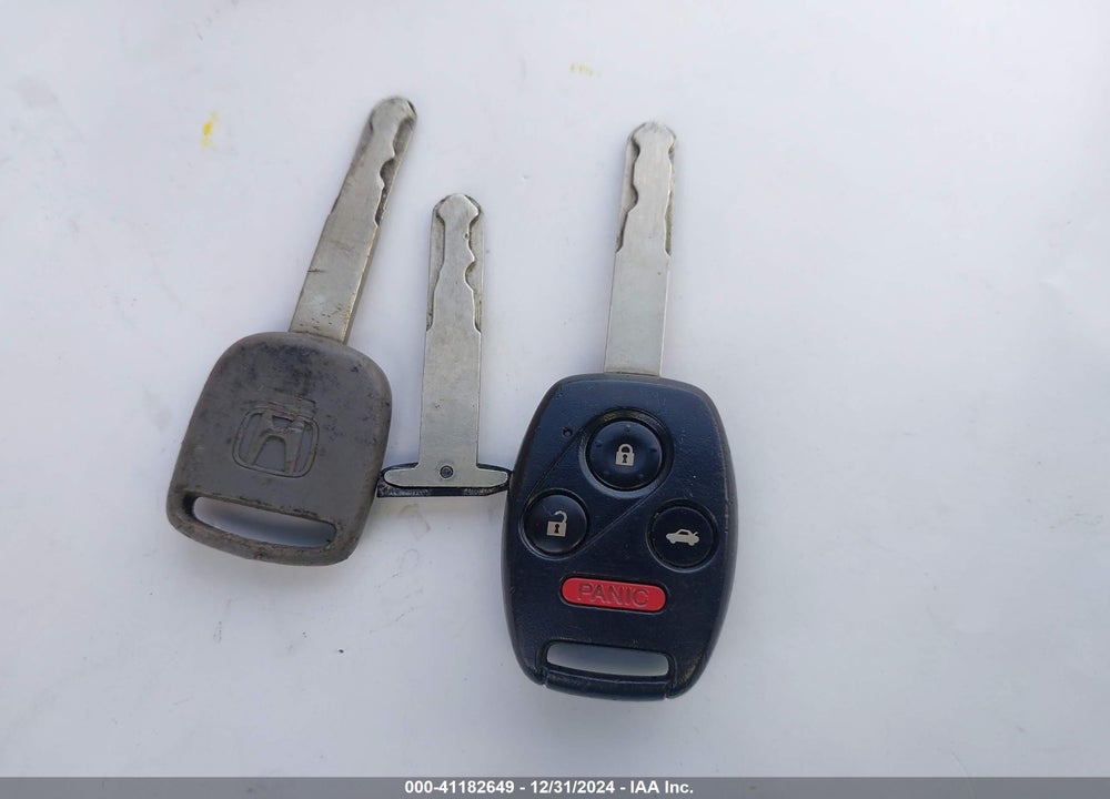 2008 HONDA ACCORD VIN: 1HGCS12858A009896