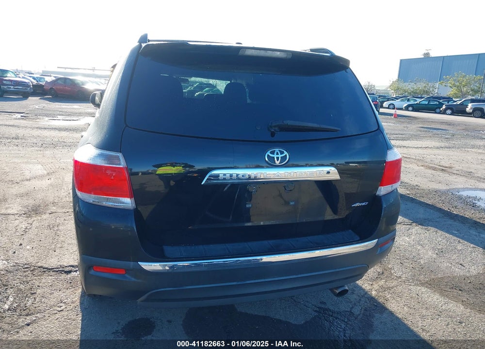 2012 TOYOTA HIGHLANDER SE VIN: 5TDBK3EH6CS130305