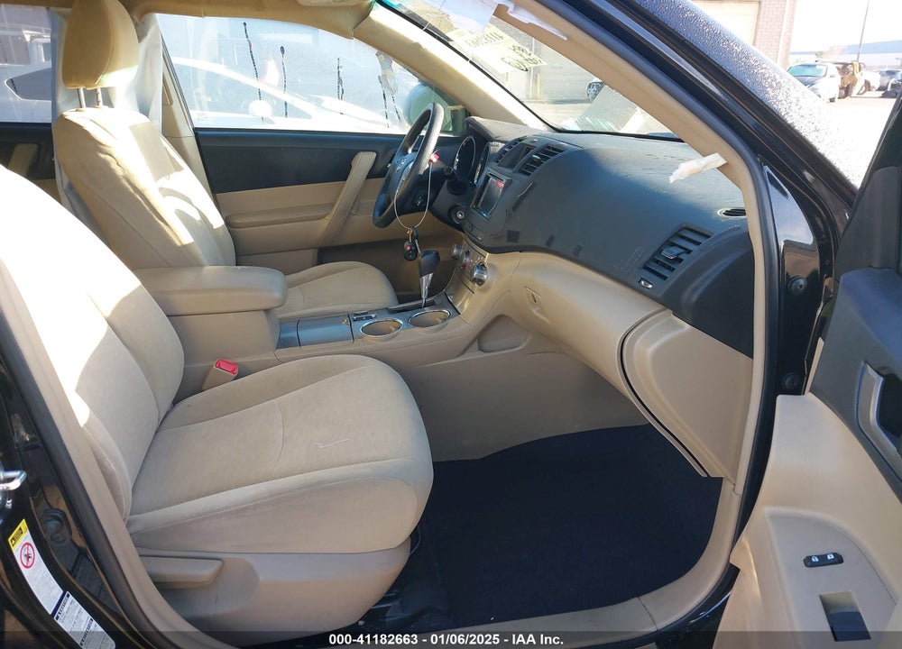 2012 TOYOTA HIGHLANDER SE VIN: 5TDBK3EH6CS130305