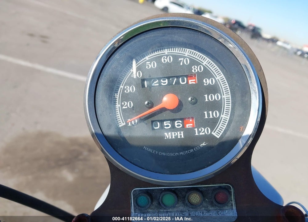 1990 HARLEY-DAVIDSON XLH883 VIN: 1HD4CAM1XLY110477