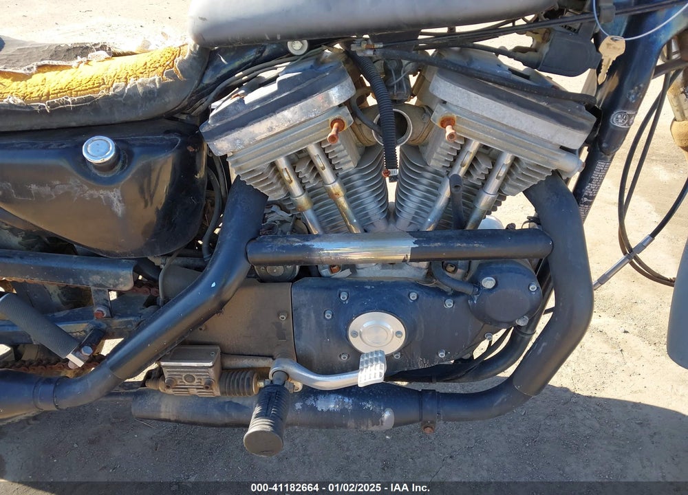 1990 HARLEY-DAVIDSON XLH883 VIN: 1HD4CAM1XLY110477