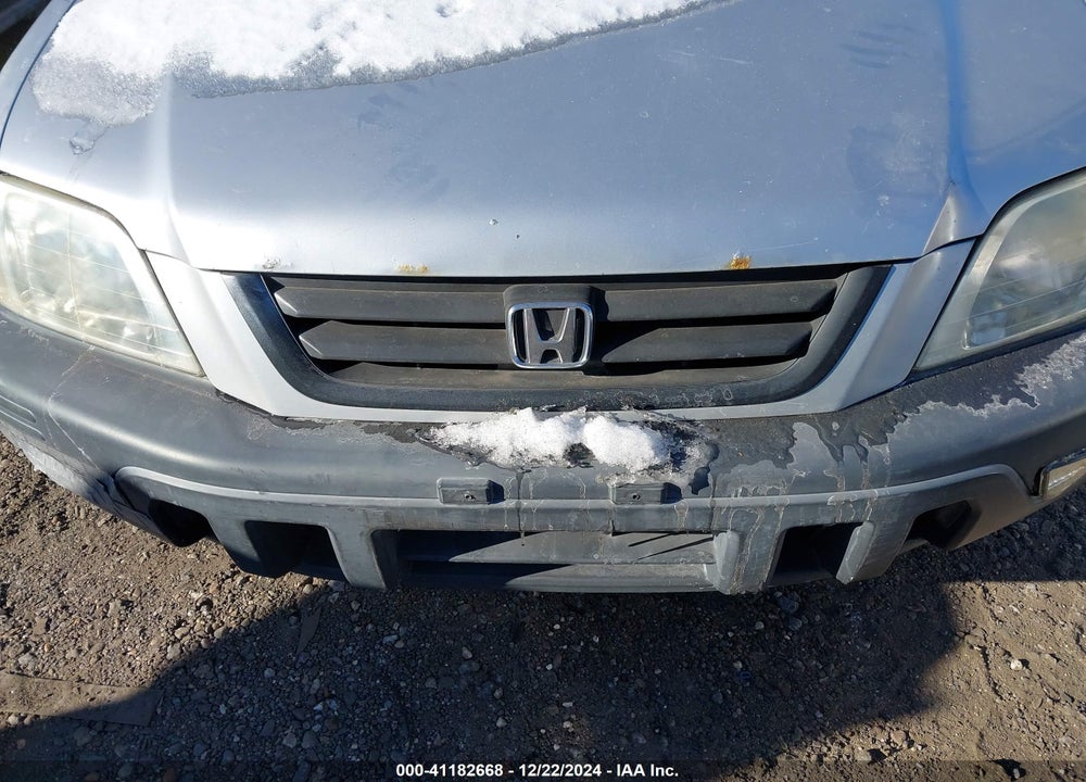 1998 HONDA CR-V LX VIN: JHLRD1840WC079902