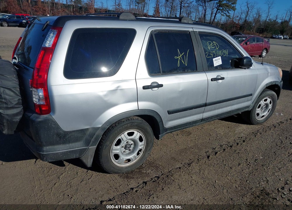 2006 HONDA CR-V LX VIN: JHLRD785X6C042545