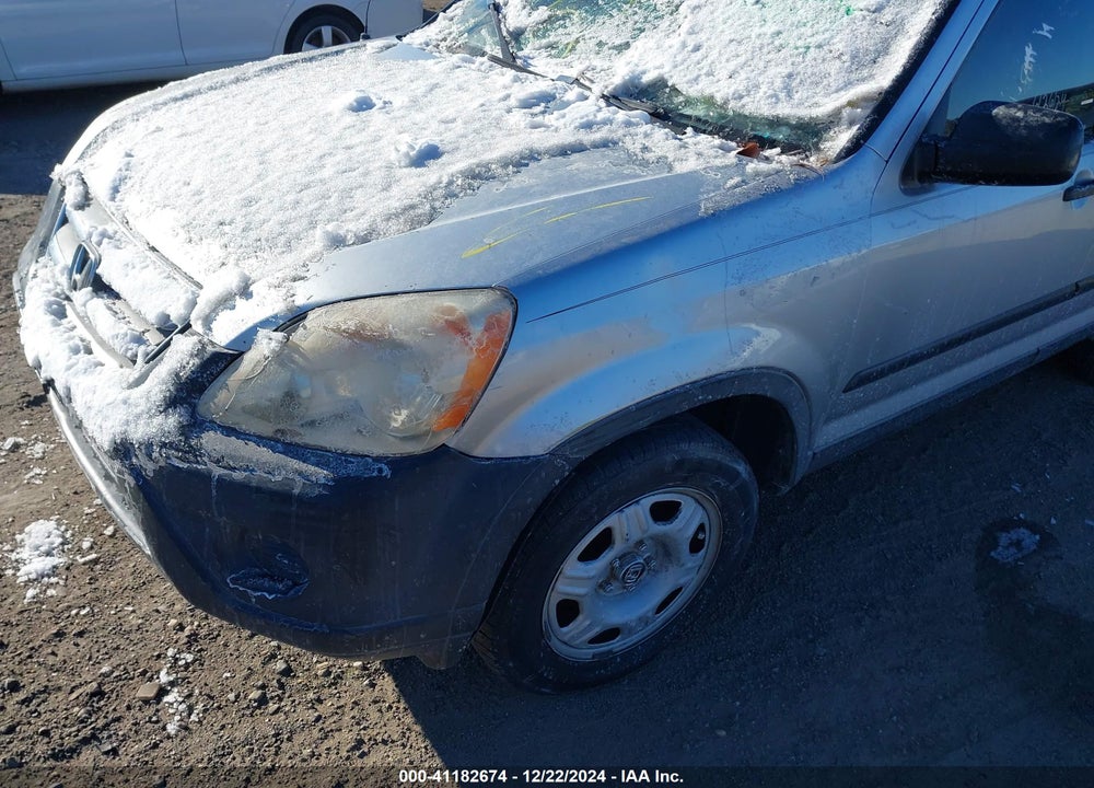 2006 HONDA CR-V LX VIN: JHLRD785X6C042545