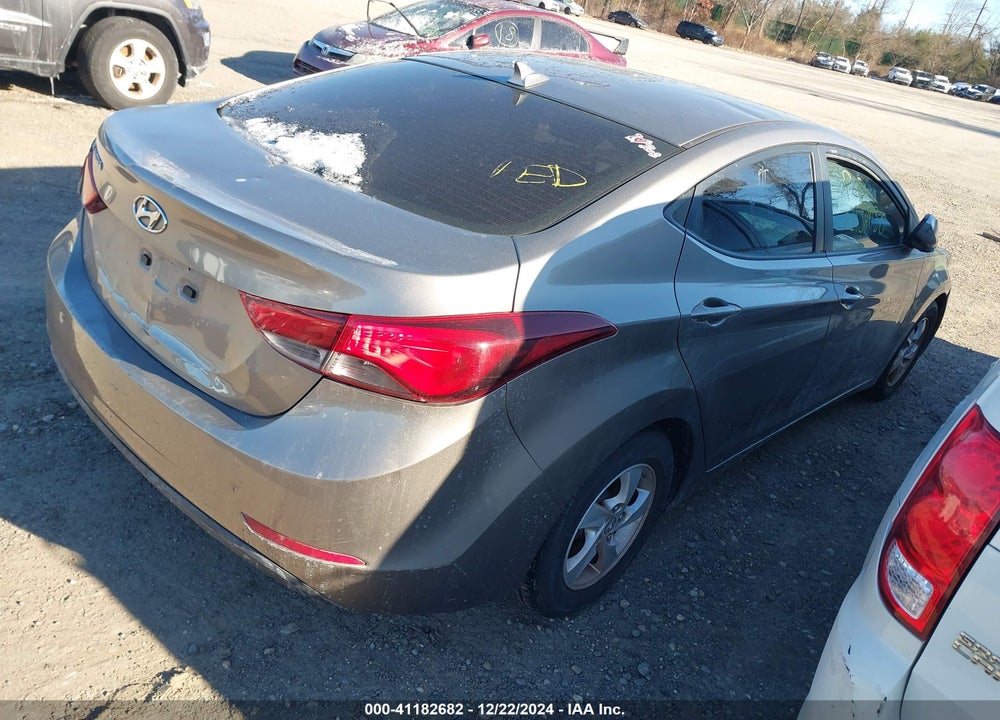 2015 HYUNDAI ELANTRA SE VIN: 5NPDH4AE8FH635782