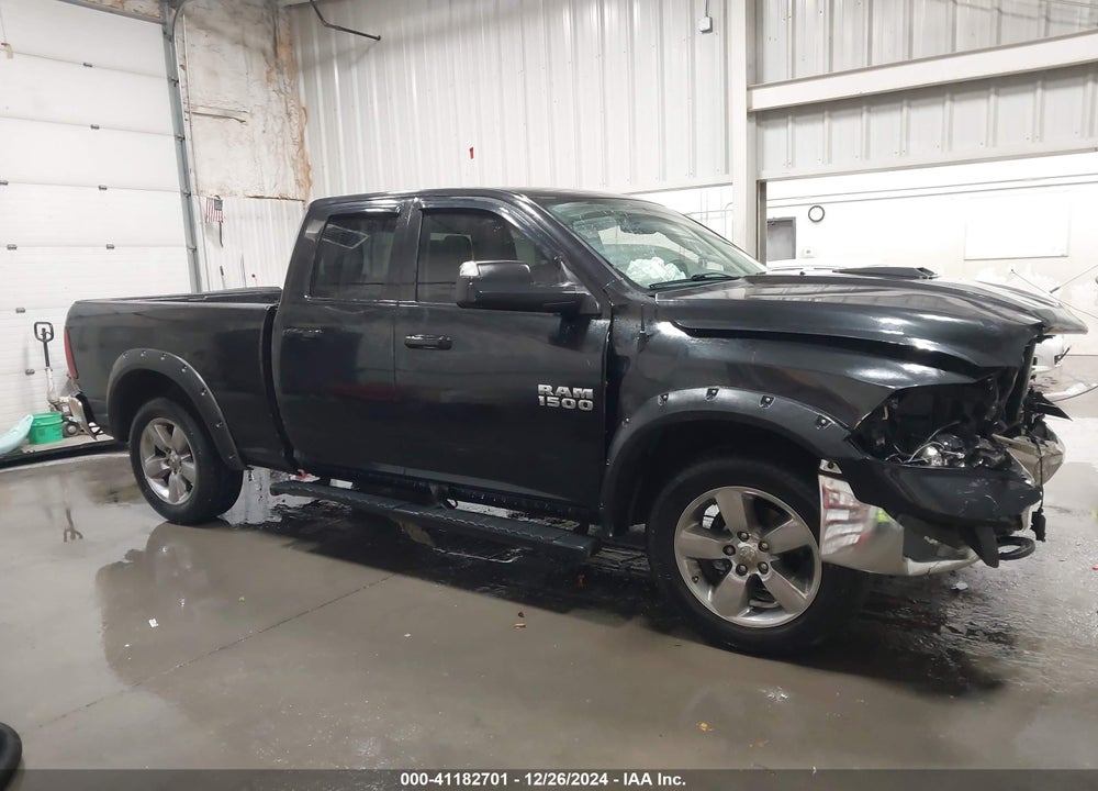2016 RAM 1500 VIN: 1C6RR7GT5GS204711