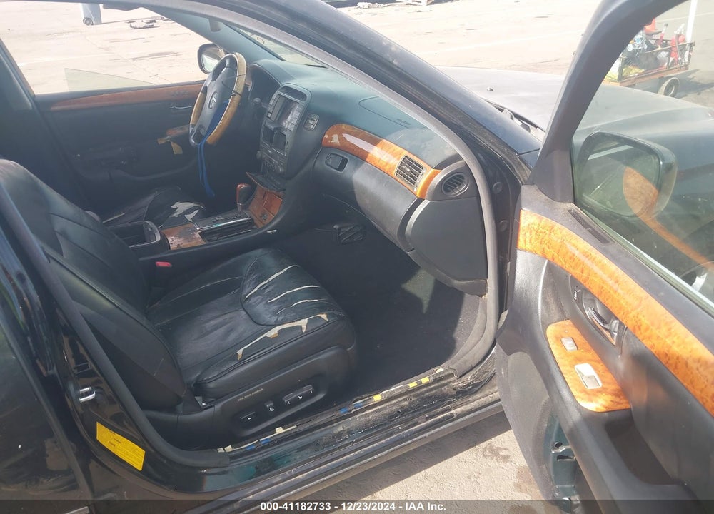 2002 LEXUS LS 430 VIN: JTHBN30F620082155