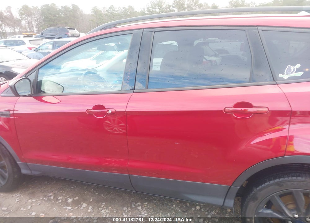 2017 FORD ESCAPE SE VIN: 1FMCU9G96HUB60538