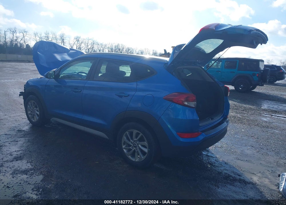 2017 HYUNDAI TUCSON SE VIN: KM8J3CA49HU414036