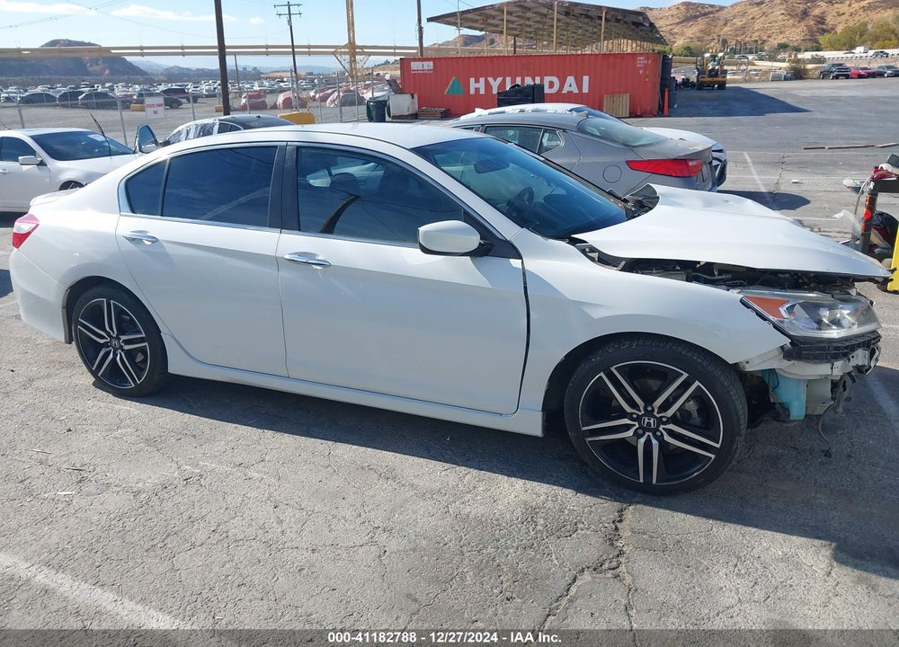 2017 HONDA ACCORD VIN: 1HGCR2F5XHA305787