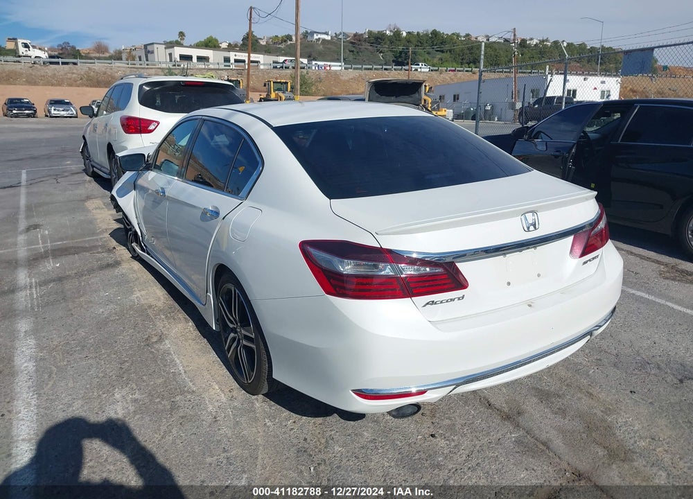 2017 HONDA ACCORD VIN: 1HGCR2F5XHA305787