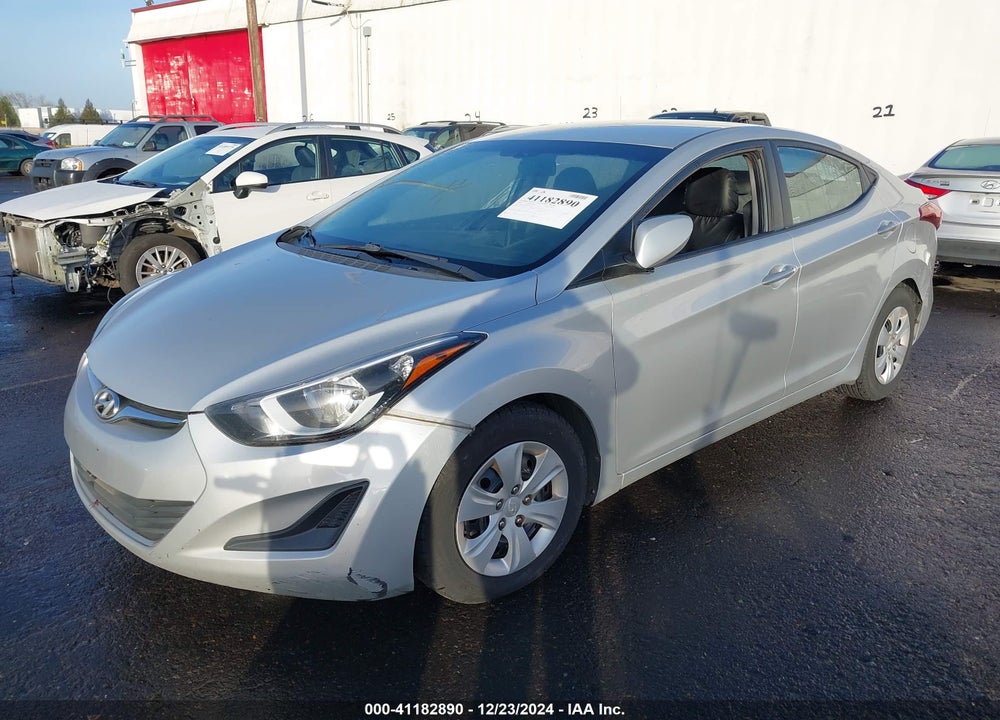 2016 HYUNDAI ELANTRA SE VIN: 5NPDH4AE7GH715477