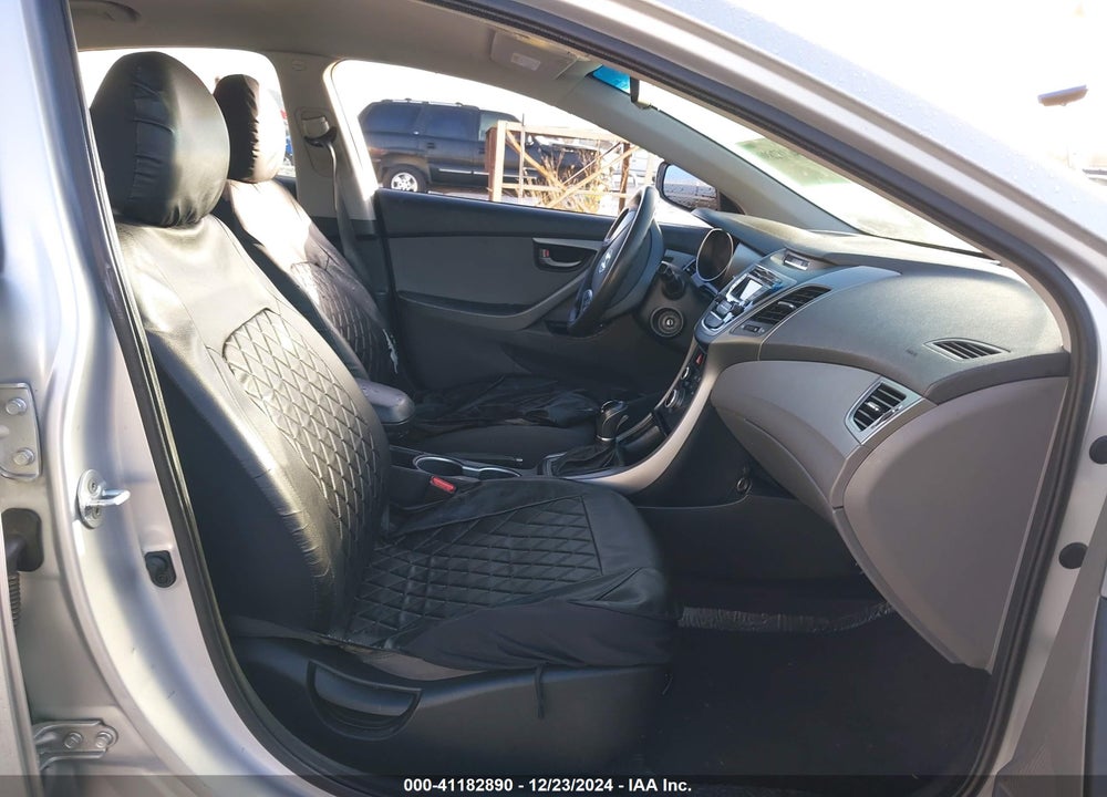 2016 HYUNDAI ELANTRA SE VIN: 5NPDH4AE7GH715477