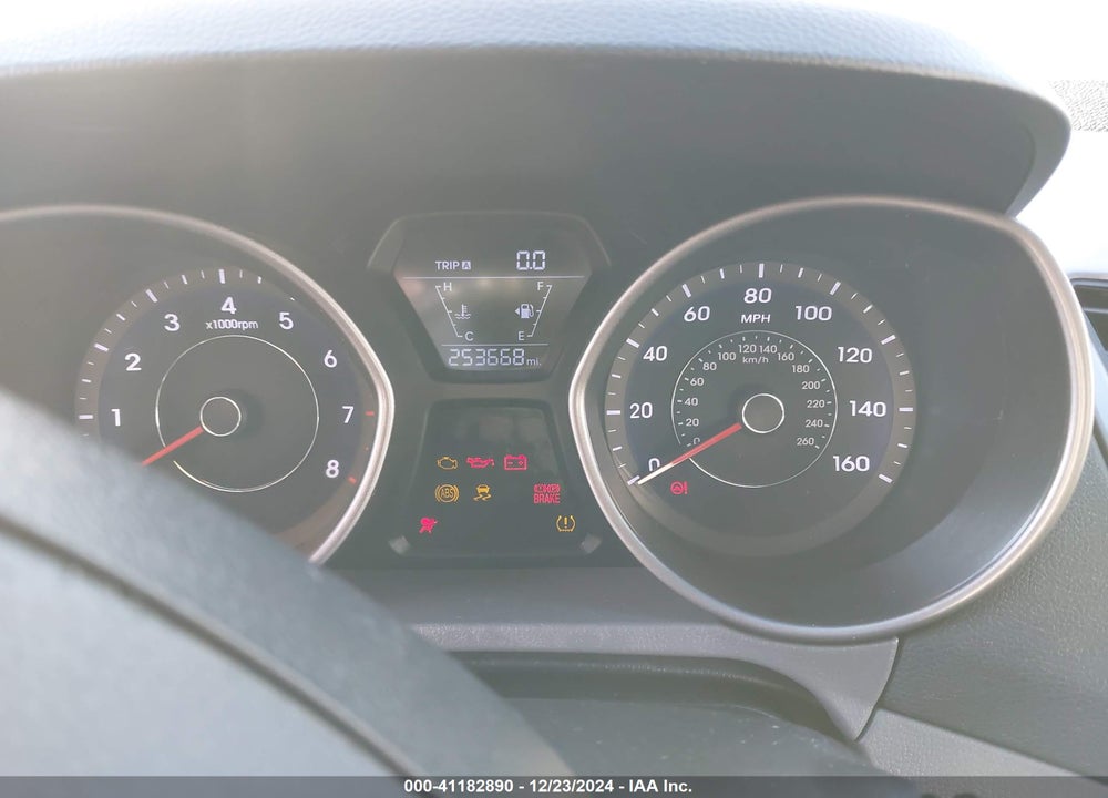 2016 HYUNDAI ELANTRA SE VIN: 5NPDH4AE7GH715477