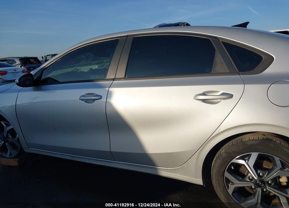 2021 KIA FORTE VIN: 3KPF24AD7ME334469
