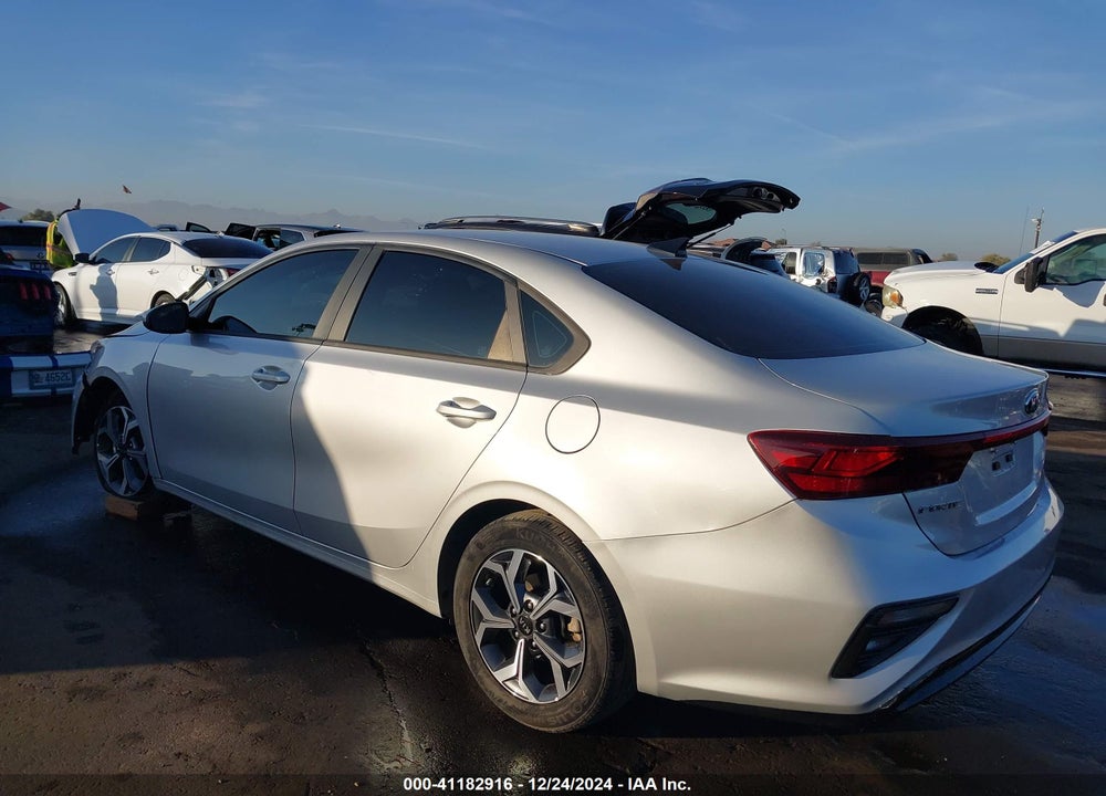 2021 KIA FORTE VIN: 3KPF24AD7ME334469