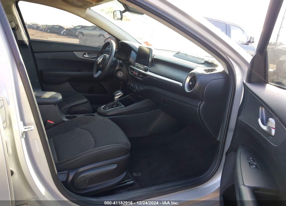 2021 KIA FORTE VIN: 3KPF24AD7ME334469