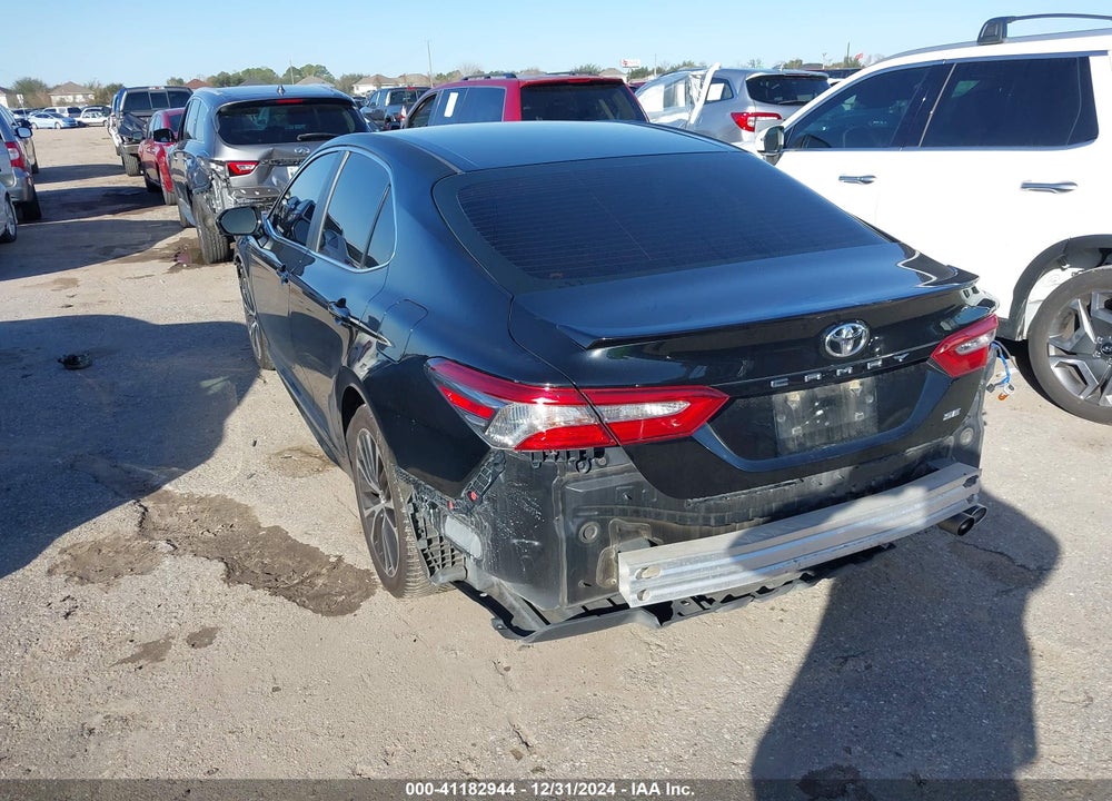 2018 TOYOTA CAMRY VIN: 4T1B11HK5JU098160