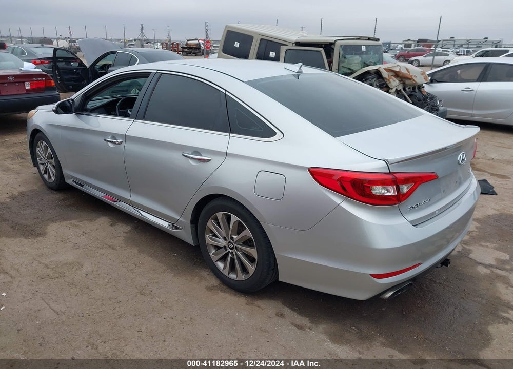 2015 HYUNDAI SONATA VIN: 5NPE34AF9FH217288