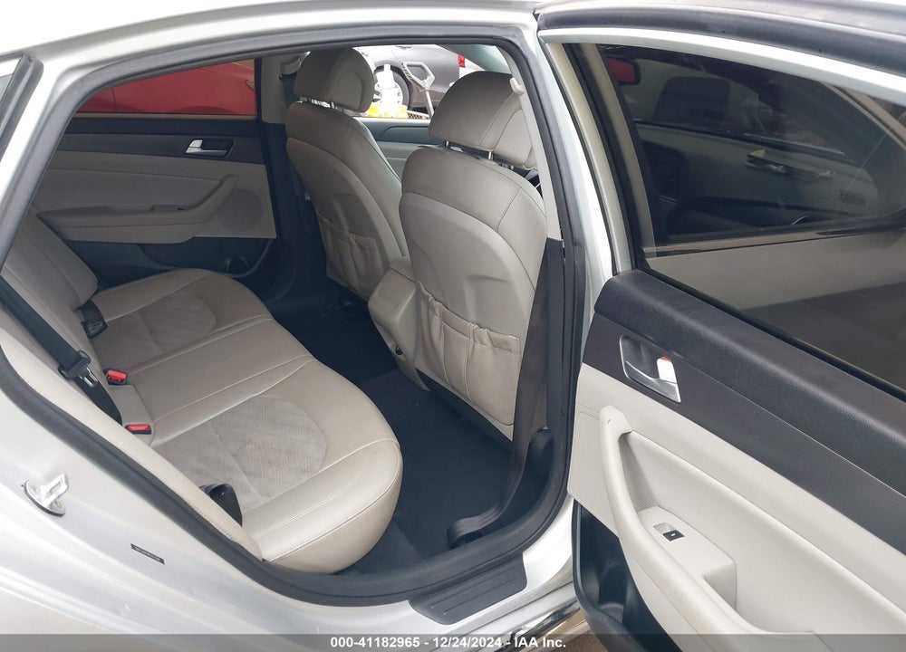 2015 HYUNDAI SONATA VIN: 5NPE34AF9FH217288