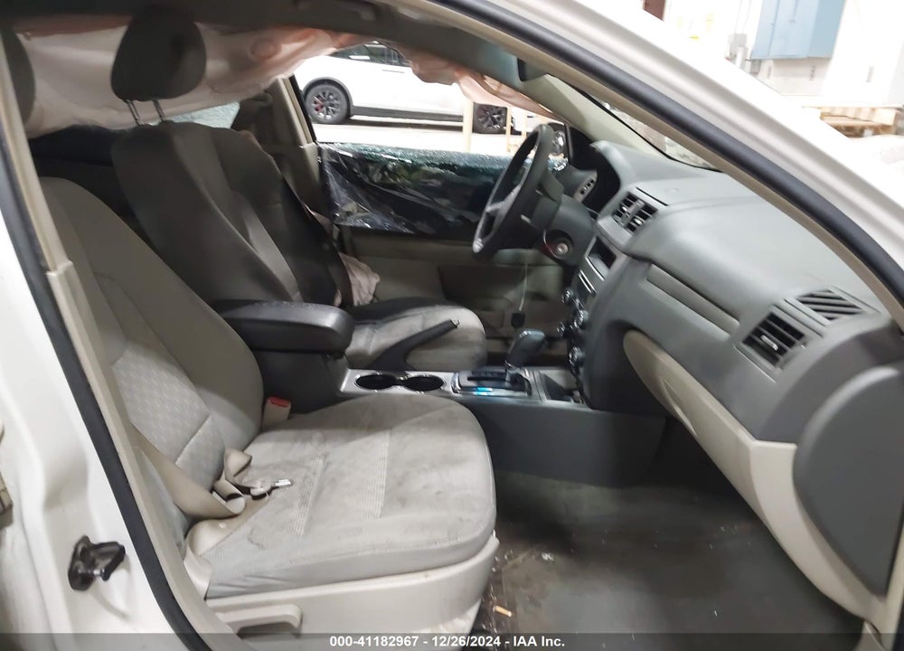 2011 FORD FUSION SE VIN: 3FAHP0HA7BR268578