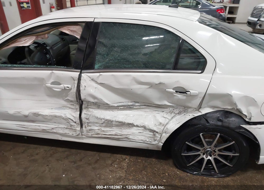 2011 FORD FUSION SE VIN: 3FAHP0HA7BR268578