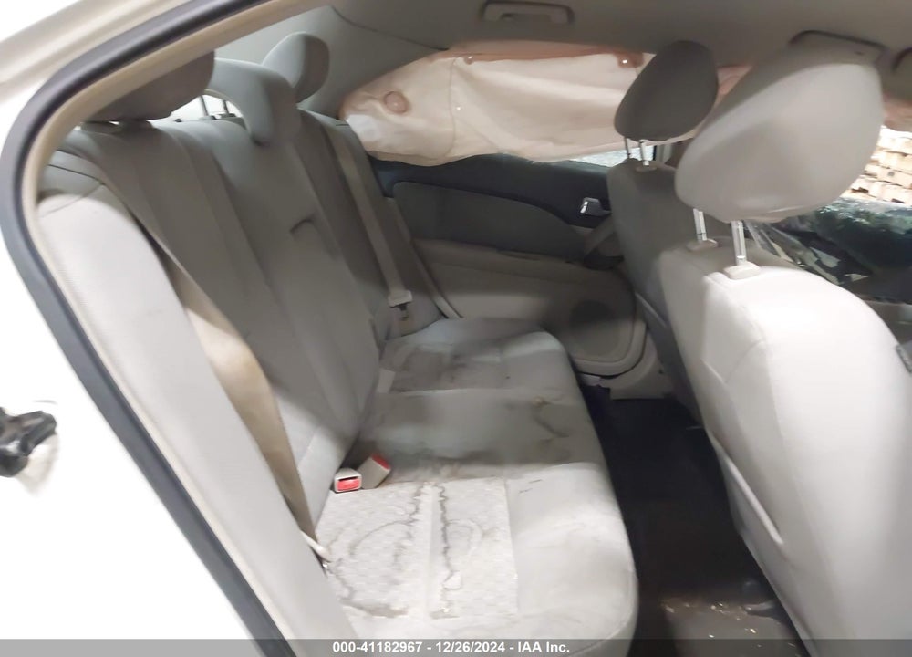 2011 FORD FUSION SE VIN: 3FAHP0HA7BR268578