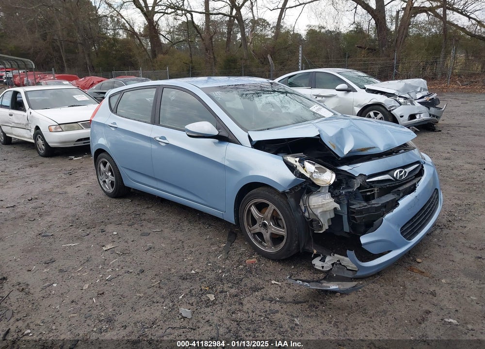 2013 HYUNDAI ACCENT SE VIN: KMHCU5AE5DU087882