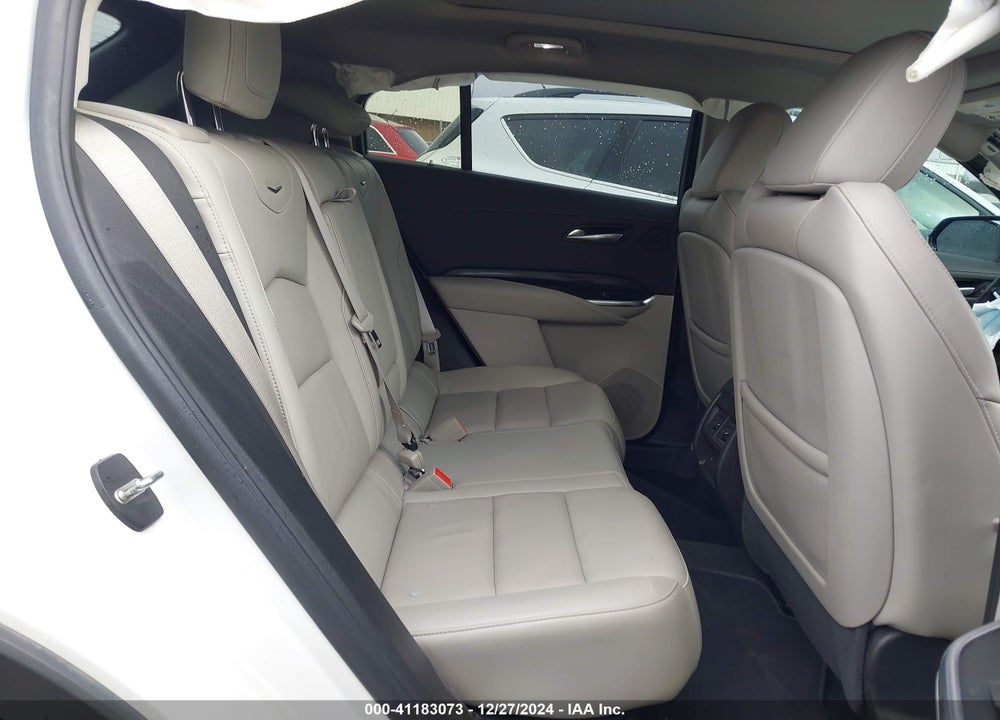 2022 CADILLAC XT4 FWD PREMIUM LUXURY VIN: 1GYFZCR42NF124440
