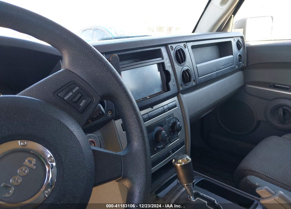2006 JEEP COMMANDER VIN: 1J8HG48K76C330603