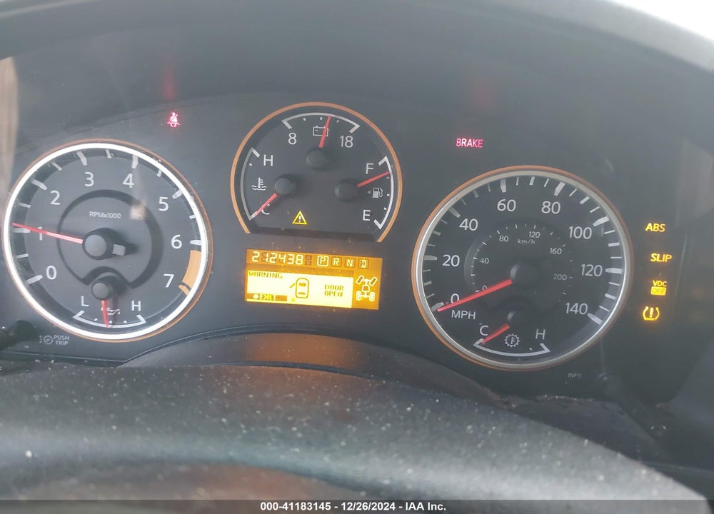 2010 NISSAN TITAN SE VIN: 1N6BA0EC0AN320526