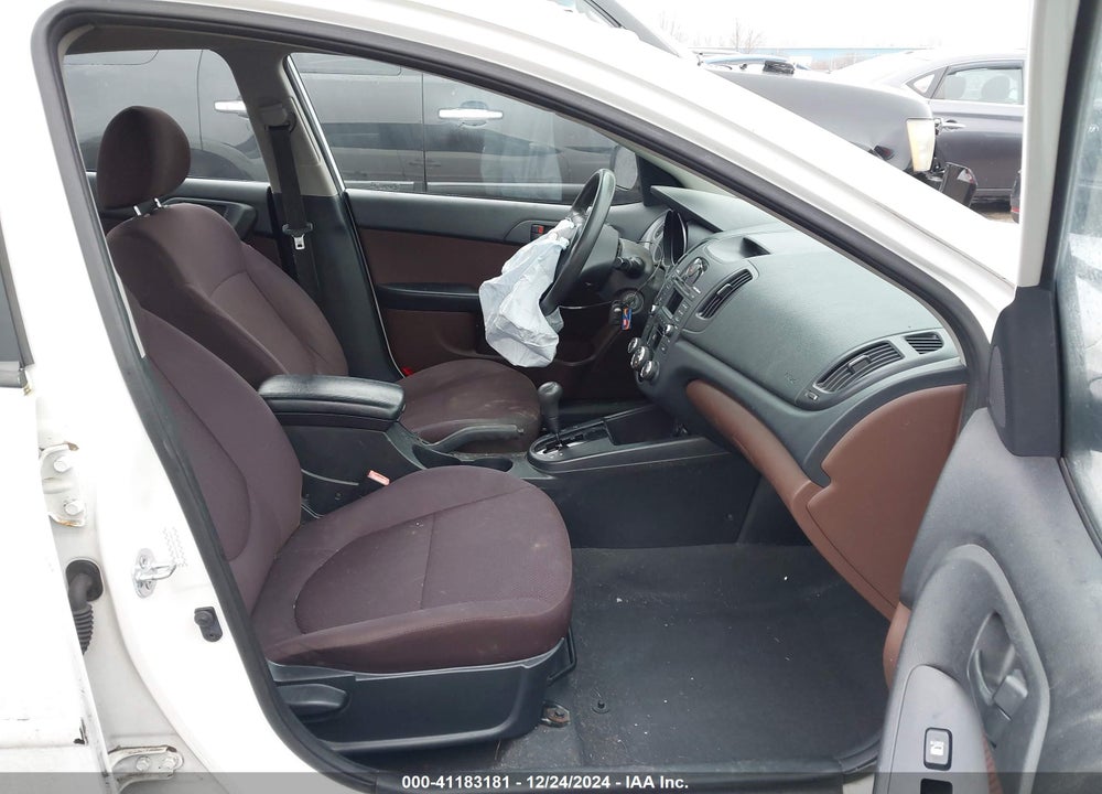 2010 KIA FORTE EX VIN: KNAFU4A23A5110273