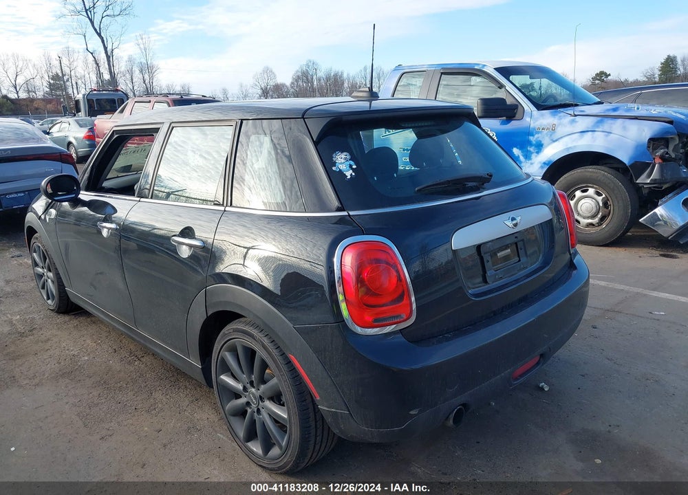 2015 MINI HARDTOP VIN: WMWXS5C59FT828002