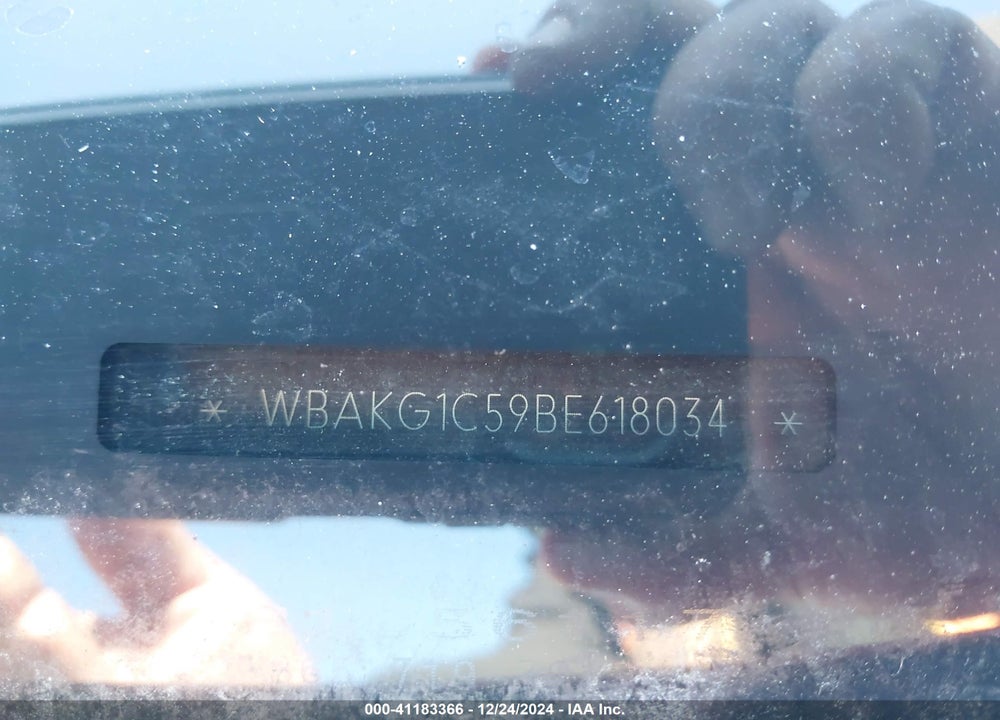 2011 BMW 335IS VIN: WBAKG1C59BE618034