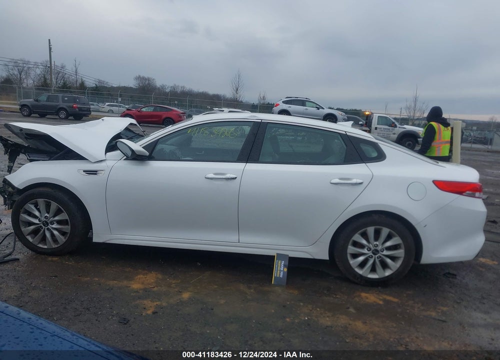 2016 KIA OPTIMA VIN: 5XXGU4L32GG092608