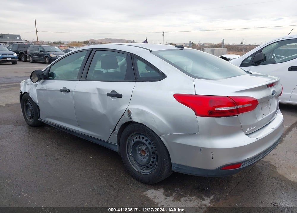 2016 FORD FOCUS VIN: 1FADP3E26GL360414