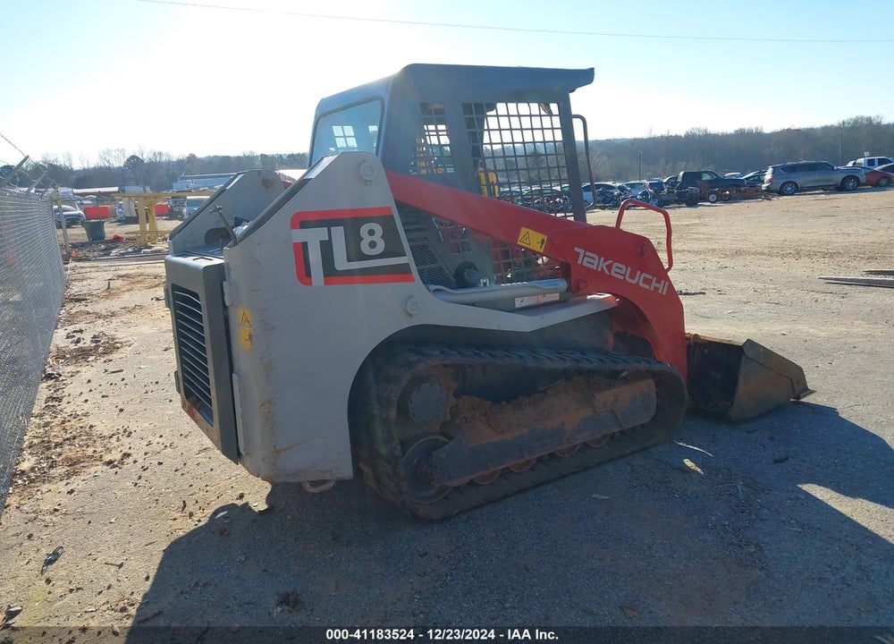 2017 TAKEUCHI TL8 SKIDSTEER VIN: 200804503