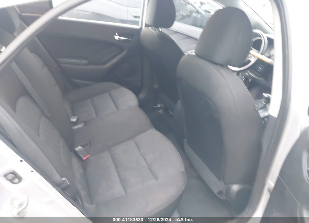 2016 KIA FORTE VIN: KNAFK4A66G5511527