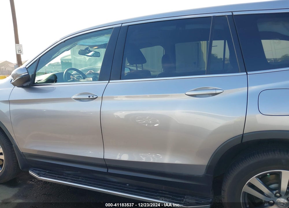 2017 HONDA PILOT EX-L VIN: 5FNYF6H59HB001228
