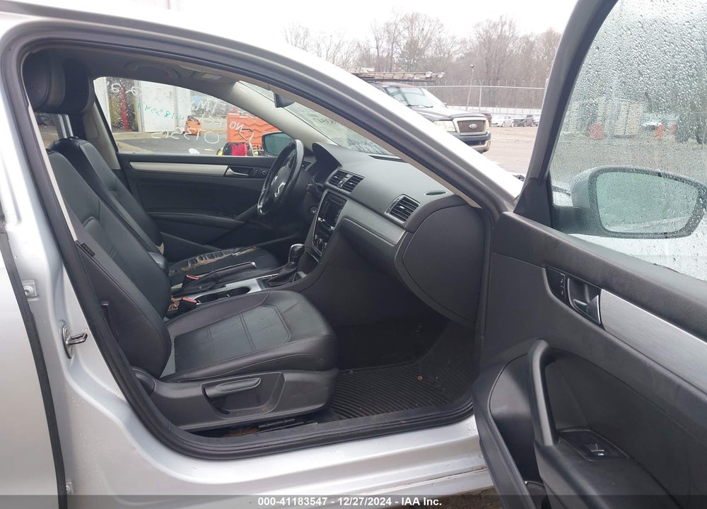 2013 VOLKSWAGEN PASSAT 2.5L SE VIN: 1VWBP7A31DC073515