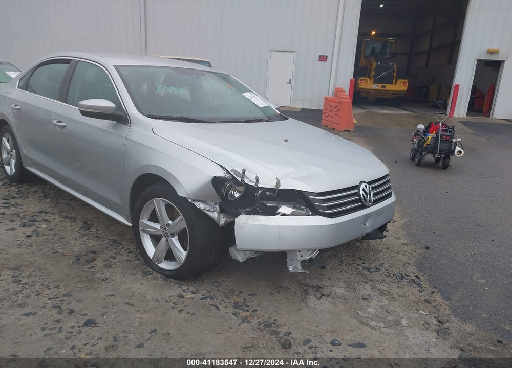 2013 VOLKSWAGEN PASSAT 2.5L SE VIN: 1VWBP7A31DC073515