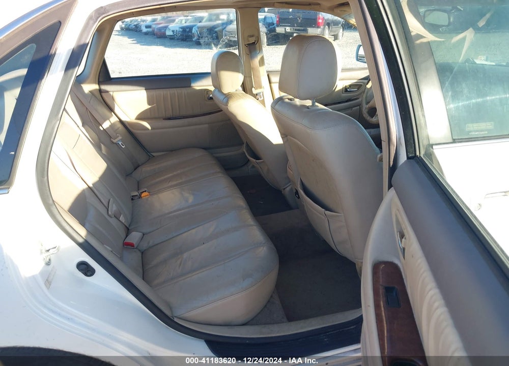 2001 TOYOTA AVALON XLS VIN: 4T1BF28B11U152805