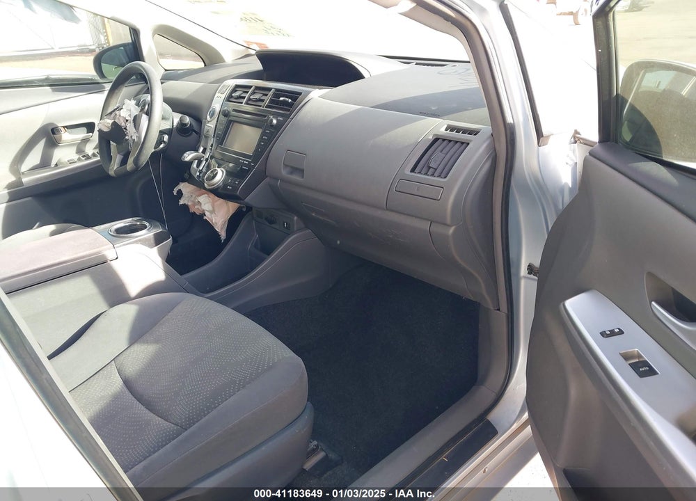 2014 TOYOTA PRIUS V THREE VIN: JTDZN3EU0EJ006131