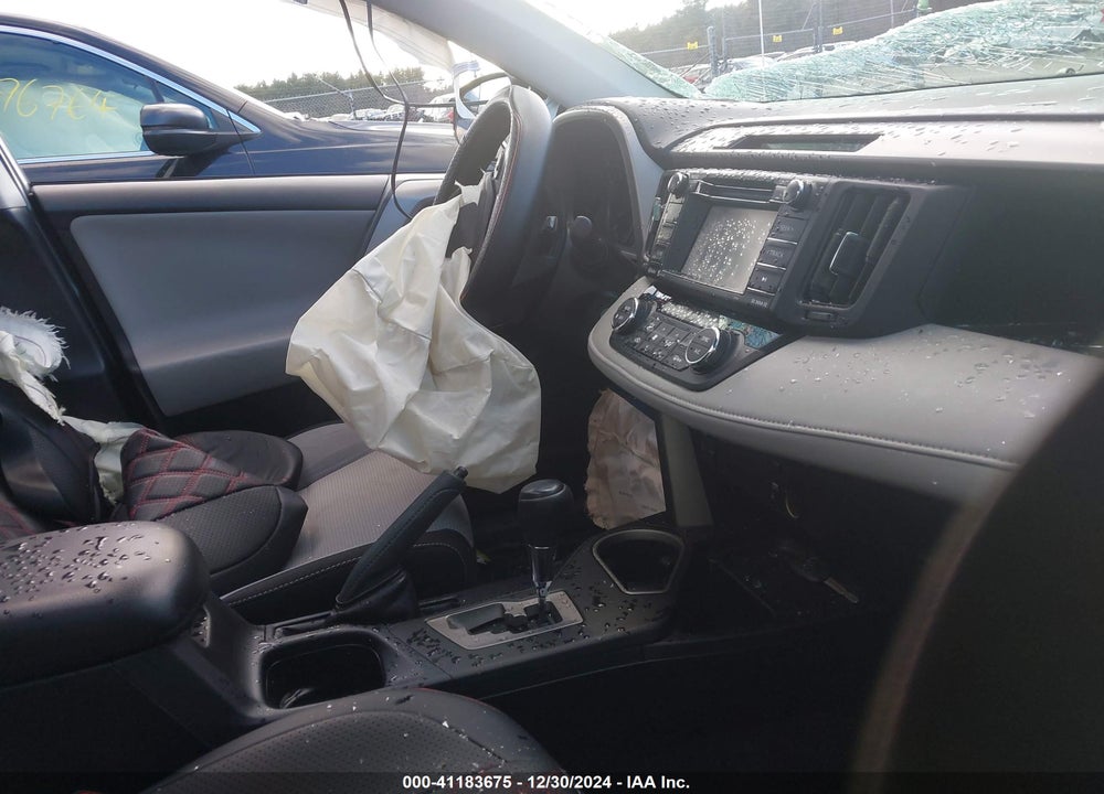 2017 TOYOTA RAV4 VIN: 2T3RFREV3HW591401