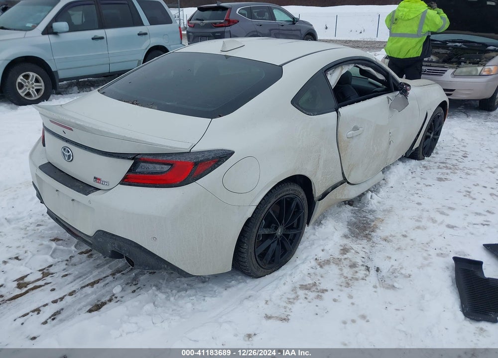 2024 TOYOTA GR86 PREMIUM VIN: JF1ZNBE14R8753136