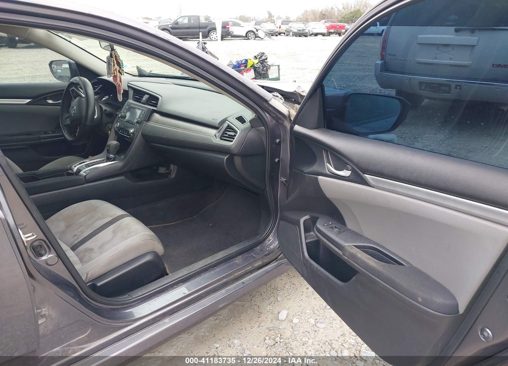 2017 HONDA CIVIC LX VIN: 19XFC2F54HE000568